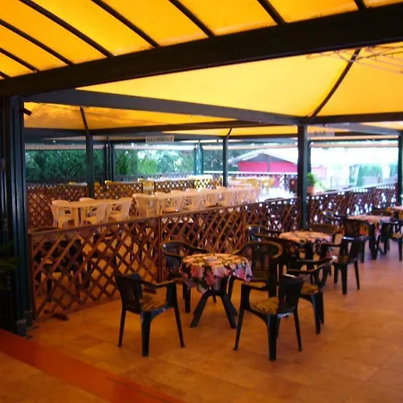 Villaggio Turistico Camping Mare Blu 4*