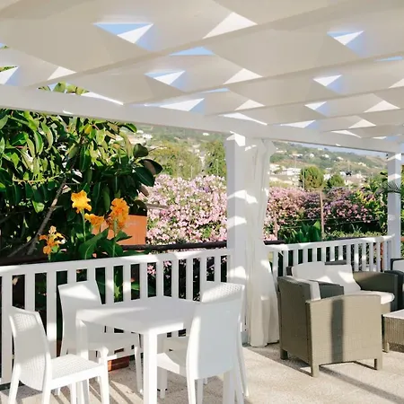 Villaggio Turistico Camping Mare Blu 4*