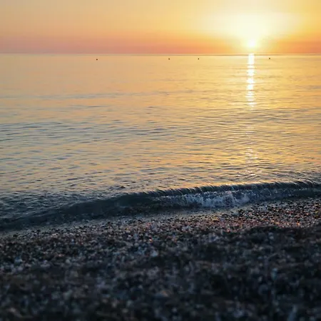 Villaggio Turistico Camping Mare Blu 4*