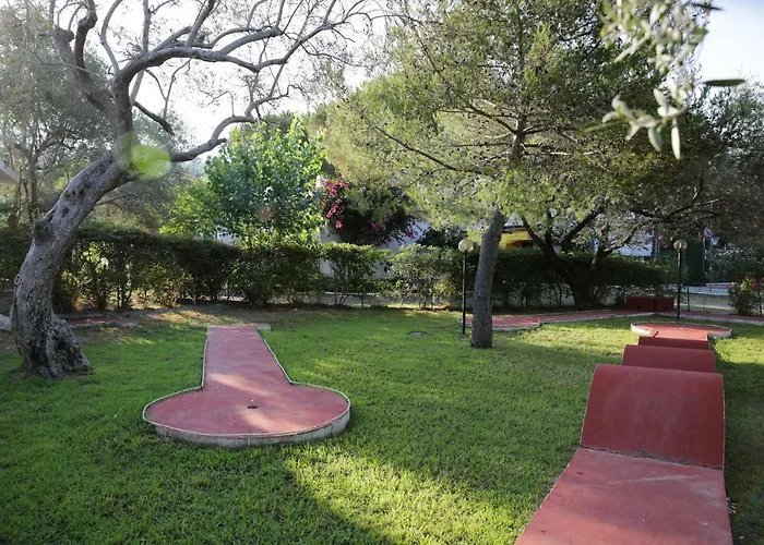 Apart-hotel Villaggio Turistico Camping Mare Blu 4*